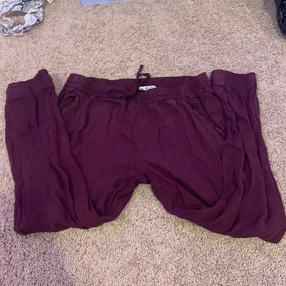 maroon pants